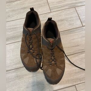 Men’s Merrell hiking books size 11